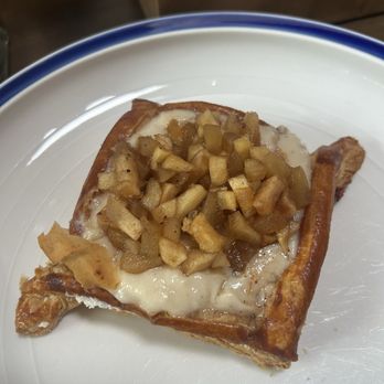 Cheminé - Apple pastry - Coffee & Tea Near Me - San Francisco, California