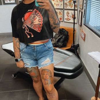 Black Lotus Tattooers - Dolly Parton tattoo by Tyler - Tattoo Near Me - Gilbert, Arizona