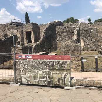 Pompeii Ruins - Landmarks & Historical Buildings Near Me - Pompei, NA Pompeii Ruins - Landmarks & Historical Buildings Near Me - Pompei, NA
