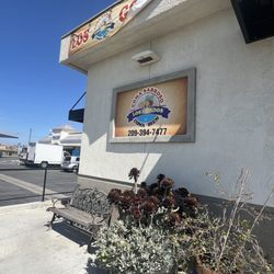 Taqueria Los Gordos - Outside of the restaurant