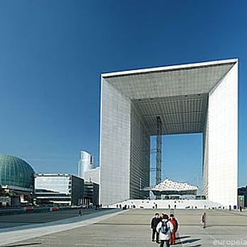 Grande Arche de la Défense - Landmarks & Historical Buildings Near Me - Paris, 75