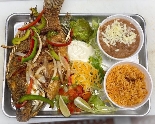 El Corral Tacos y Guisados by null