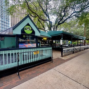 Relax Grill at Lake Eola - Outside - Greek Near Me - Orlando, Florida Relax Grill at Lake Eola - Outside - Greek Near Me - Orlando, Florida