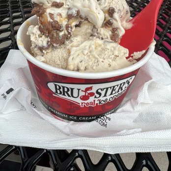 Bruster's Real Ice Cream - Salted caramel toffee crunch regular ice cream - Desserts Near Me - Haymarket, Virginia