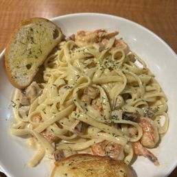 Shrimp and chicken pasta Shrimp and chicken pasta