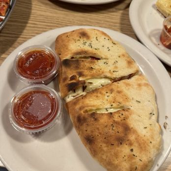 Classic Pizza - Pepperoni and cheese calzone - Pizza Near Me - Dayton, Ohio Classic Pizza - Pepperoni and cheese calzone - Pizza Near Me - Dayton, Ohio