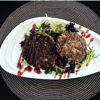 Cafe Aroma - Vegan Crispy Quinoa and Butternut Squash Cakes. - Italian Near Me - Idyllwild, California