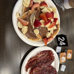 Pancake with Fruit