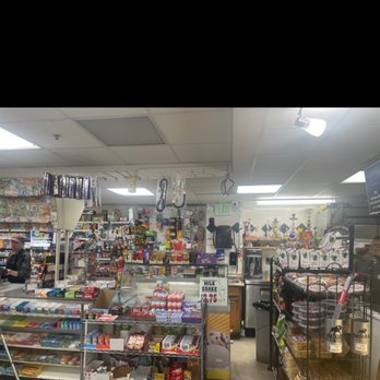 University Market - Front of store - Fast Food Near Me - Baltimore, Maryland University Market - Front of store - Fast Food Near Me - Baltimore, Maryland