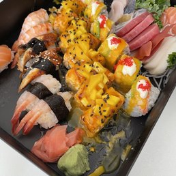 A1 - Sashimi, Sushi, and Maki tray ($42)