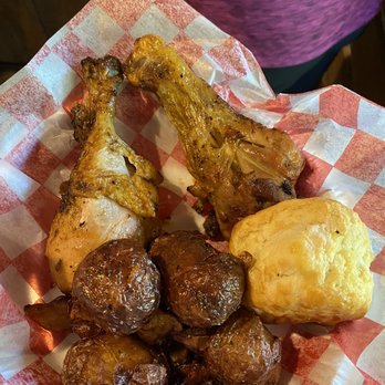 Farmhouse - a basket of food including chicken, potatoes, and a biscuit - Steakhouses Near Me - Sandusky, Ohio Farmhouse - a basket of food including chicken, potatoes, and a biscuit - Steakhouses Near Me - Sandusky, Ohio