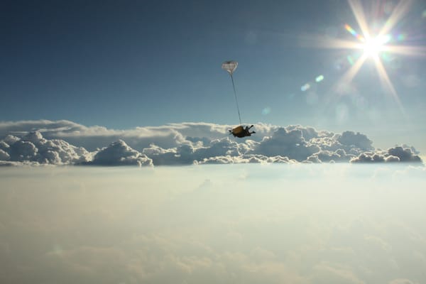 Parachute School of Toronto Limited by null