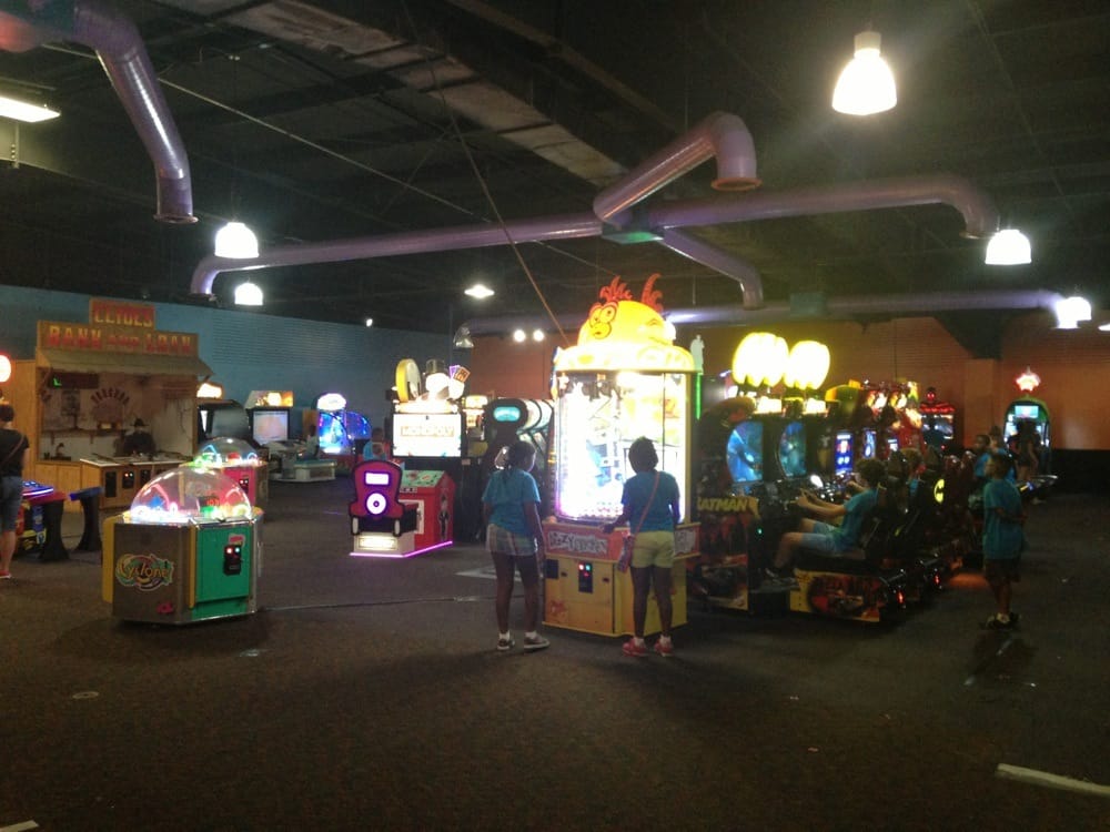 Gatti’s Pizza CLOSED Pizza 1108 Lyndon Ln, Westport, Louisville