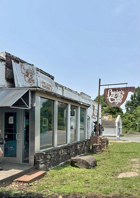 Lupie's Cafe by null