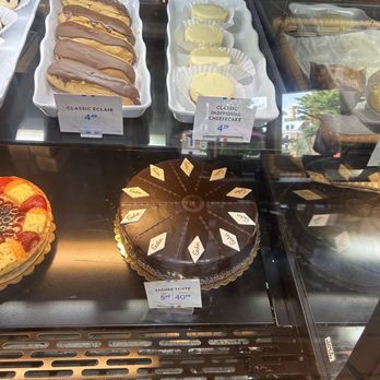 la Madeleine - Sacher Torte - Breakfast & Brunch Near Me - Alexandria, Virginia la Madeleine - Sacher Torte - Breakfast & Brunch Near Me - Alexandria, Virginia