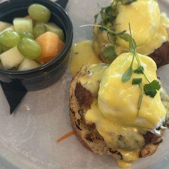 Collins Quarter at Forsyth - Crab cake Benedict - New American Near Me - Savannah, Georgia Collins Quarter at Forsyth - Crab cake Benedict - New American Near Me - Savannah, Georgia