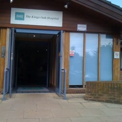 Kings Oak Hospital - Front entrance