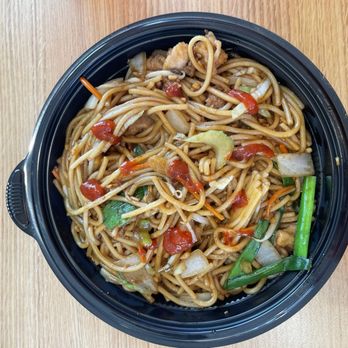 Pick Up Stix Fresh Asian Flavors - CHICKEN CHOW MEIN - Asian Fusion Near Me - Glendora, California Pick Up Stix Fresh Asian Flavors - CHICKEN CHOW MEIN - Asian Fusion Near Me - Glendora, California