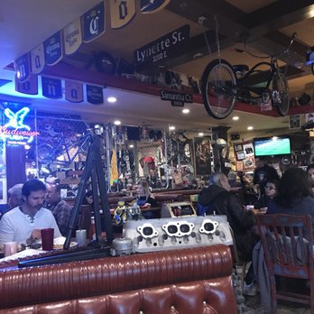 Junkyard Cafe - American Near Me - Simi Valley, California