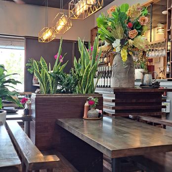 Le Emperor - Desserts Near Me - Cypress, Texas