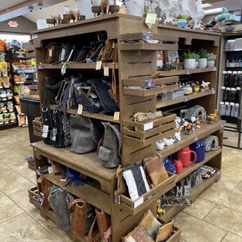 Love's Travel Stop - Store - Gas Stations Near Me - Moody, Alabama