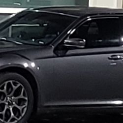 Famous Sedan - At DTW