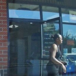 She failed to meet expectations as a representative of the salon. She failed to meet expectations as a representative of the salon.