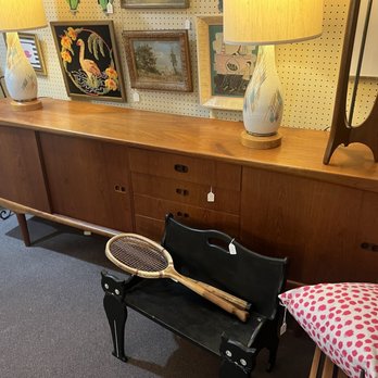 Im Vintage - Furniture Stores Near Me - St. Petersburg, Florida