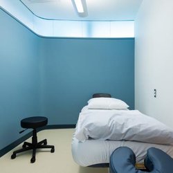Allan McGavin Sports Medicine Clinic Physiotherapy - Individual treatment/massage rooms.