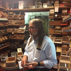 Good Ol Times Cigar Lounge - Drew Estates event with Rex from Drew Estates