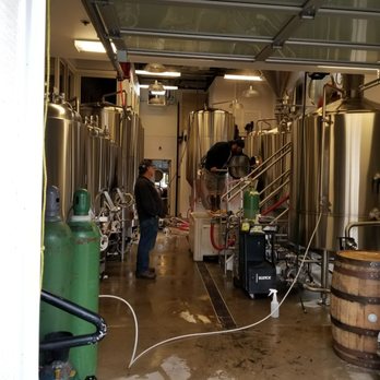 Public Coast Brewing - Brewery - American Near Me - Cannon Beach, Oregon