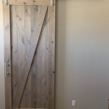 Barn Door Dudes - Guest Bath barn door - Carpenters Near Me - Carlsbad, California Barn Door Dudes - Guest Bath barn door - Carpenters Near Me - Carlsbad, California