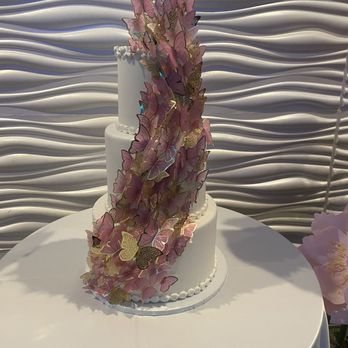 TeaPot Bakery & Cafe - Bakeries Near Me - Glendale, California