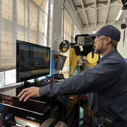 AutoStream Car Care Center