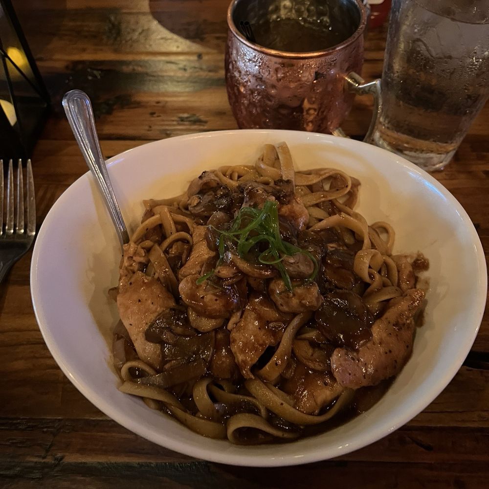 Chicken Marsala fettuccine Chicken Marsala fettuccine