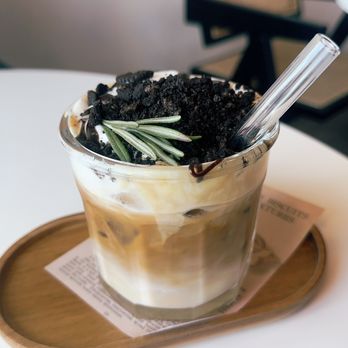 Our Place Dessert Cafe - Oreo cookie Einspanner - Cafes Near Me - Edmonds, Washington