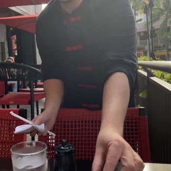 P.F. Chang's - Chinese Near Me - Honolulu, Hawaii