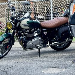 AutoLogic Complete Car Care - 2011 triumph t100