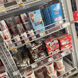 Where the hell is the Oreo? This place has the worst selection.... You can't tell me Armenians prefer Eminem over Oreo Where the hell is the Oreo? This place has the worst selection.... You can't tell me Armenians prefer Eminem over Oreo