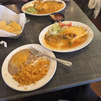 Las Potrancas Mexican Restaurant - Bean and chicharrón burrito - Salad Near Me - Parker, Colorado