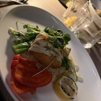 Perla Oyster Bar And Grill - Seafood Near Me - Woodbridge, Ontario