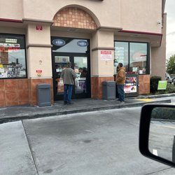 Chevron - Customers waiting to pay for there gas