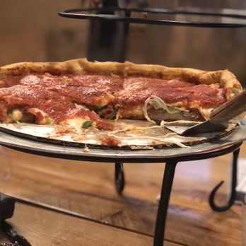 Giordano's - Medium deep dish pepperoni & pepper pizza - Pizza Near Me - Orlando, Florida Giordano's - Medium deep dish pepperoni & pepper pizza - Pizza Near Me - Orlando, Florida