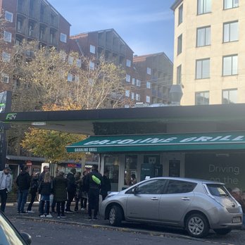 Gasoline Grill - There was a line but it moves fast - Fast Food Near Me - København Gasoline Grill - There was a line but it moves fast - Fast Food Near Me - København