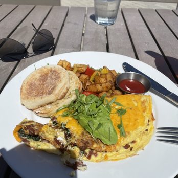 Lighthouse - Breakfast omelet - Breakfast & Brunch Near Me - Newport Beach, California