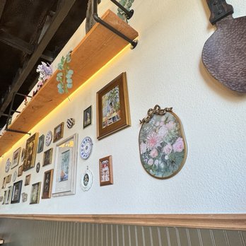 Monna Lisa Trattoria - Decor - Italian Near Me - Kemah, Texas Monna Lisa Trattoria - Decor - Italian Near Me - Kemah, Texas