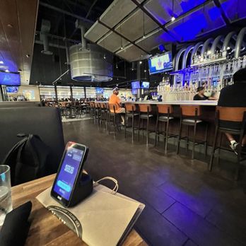 Yard House - New American Near Me - West Nyack, New York