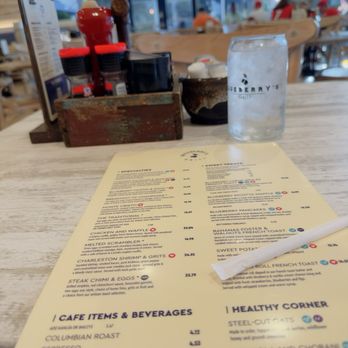 Blueberry's Grill - Inside - Breakfast & Brunch Near Me - Myrtle Beach, South Carolina