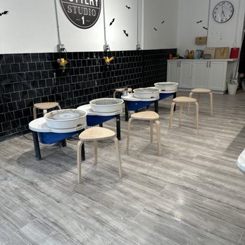 Pottery studio 1 - Brooklyn - Art Classes Near Me - Brooklyn, New York