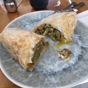 Toast Kitchen & Bakery - Sigsig burrito - Breakfast & Brunch Near Me - Tustin, California Toast Kitchen & Bakery - Sigsig burrito - Breakfast & Brunch Near Me - Tustin, California